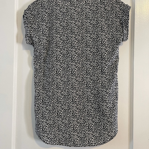 Express Top - Picture 3 of 3